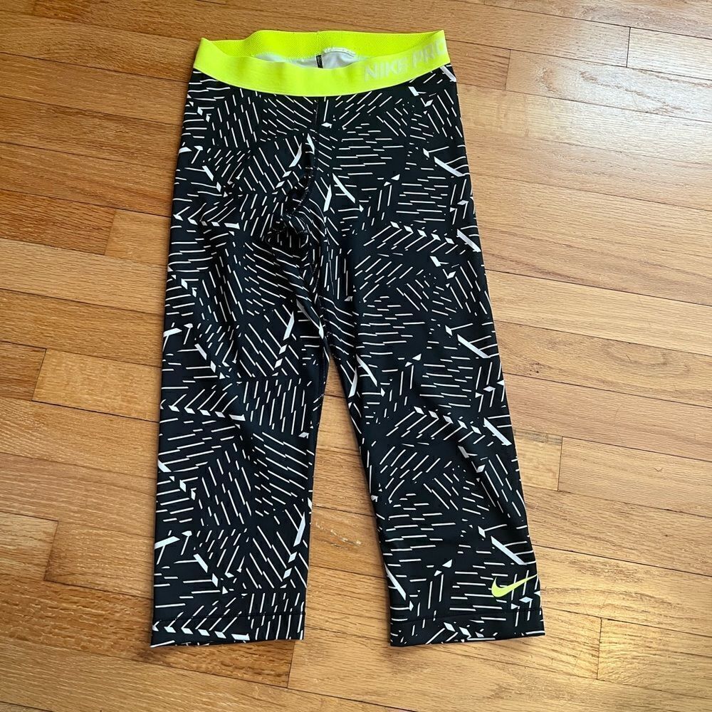 Nike Pro Capri Leggings